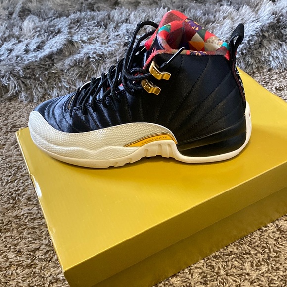 jordan retro 12 size 5.5